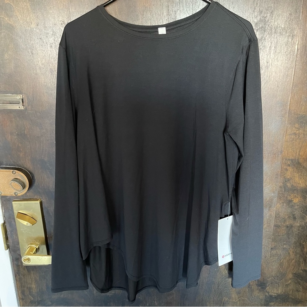 NWT LuluLemon Top- Black Lifted Balance LS- Size 10